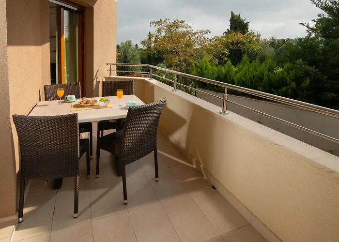 Oliva Apartman *