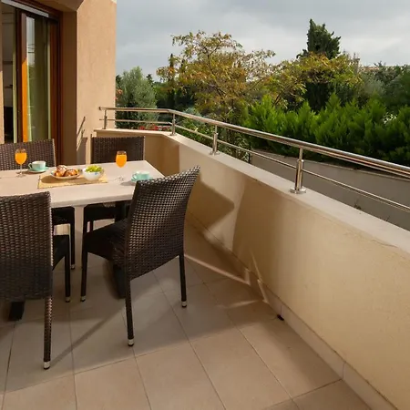 Oliva Apartment *